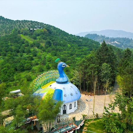 Meddom Park Hotel Cao Phong Exterior photo