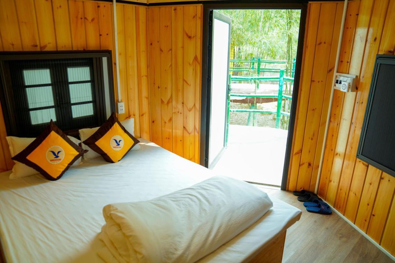 Meddom Park Hotel Cao Phong Exterior photo