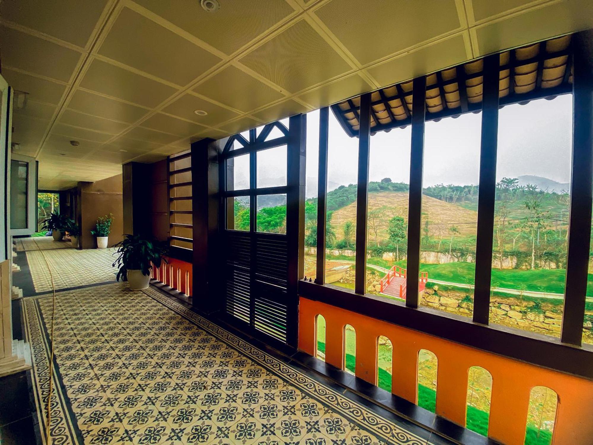 Meddom Park Hotel Cao Phong Exterior photo